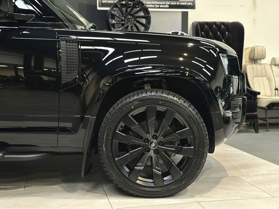 2025 Land Rover Defender