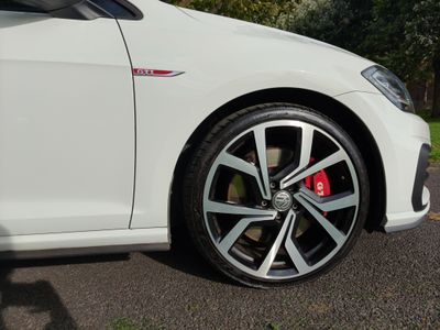 2017 Volkswagen Golf