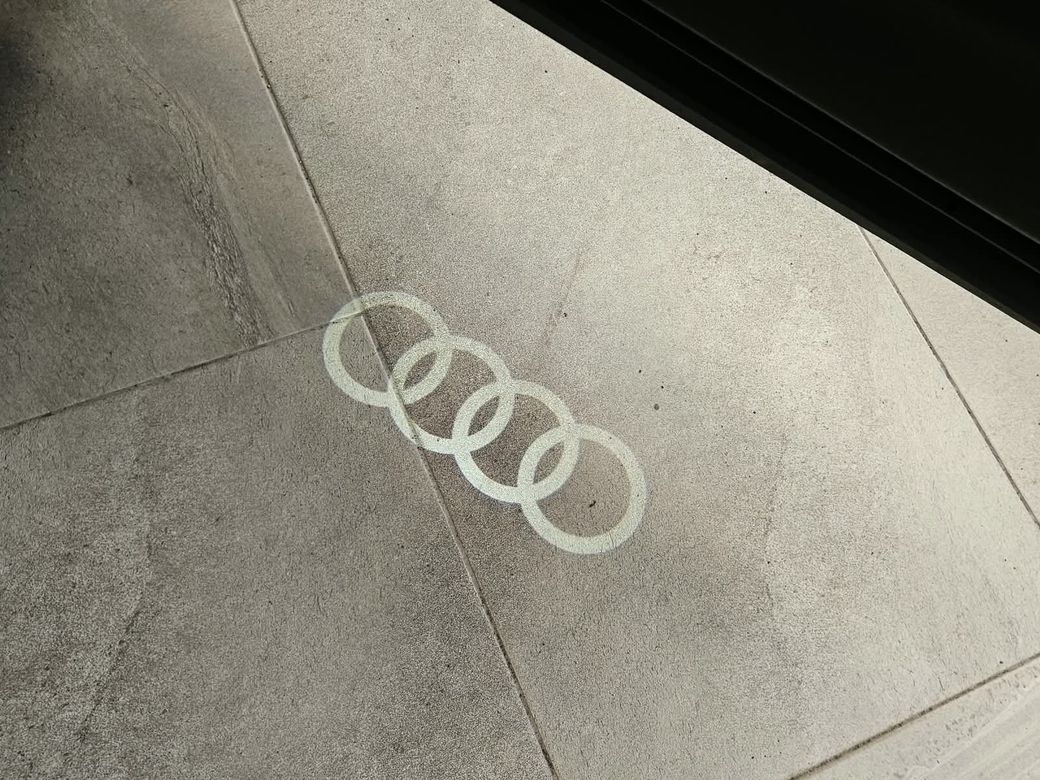 2021 Audi Q8