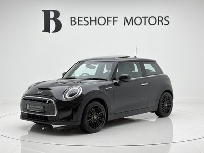 2023 Mini Hatch
