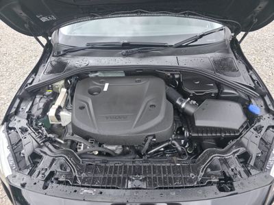 2018 Volvo V60 Cross Country