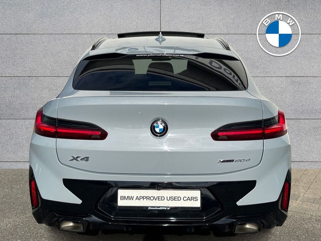 2023 BMW X4