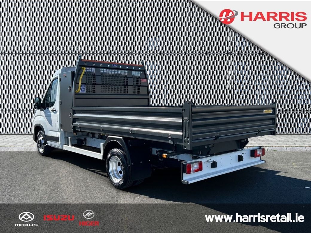2026 White Maxus Deliver 9