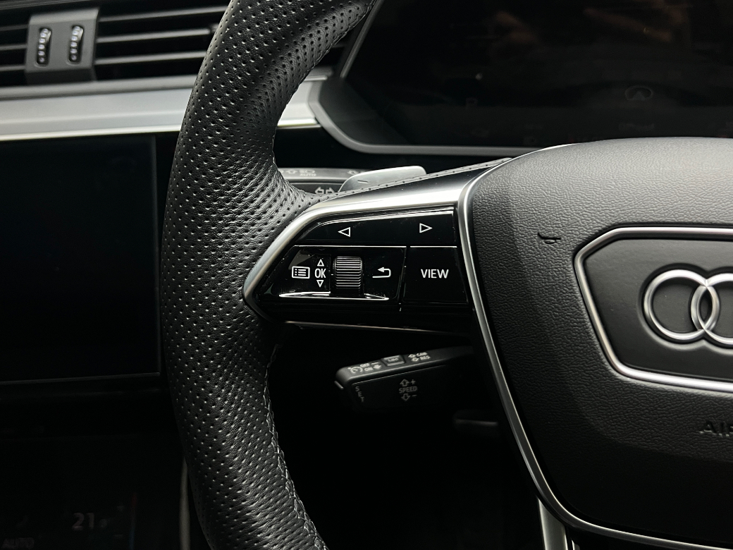 2022 Audi e-tron