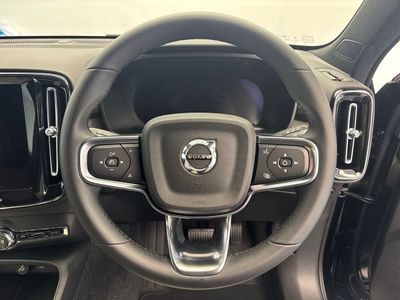 2026 Volvo EX40