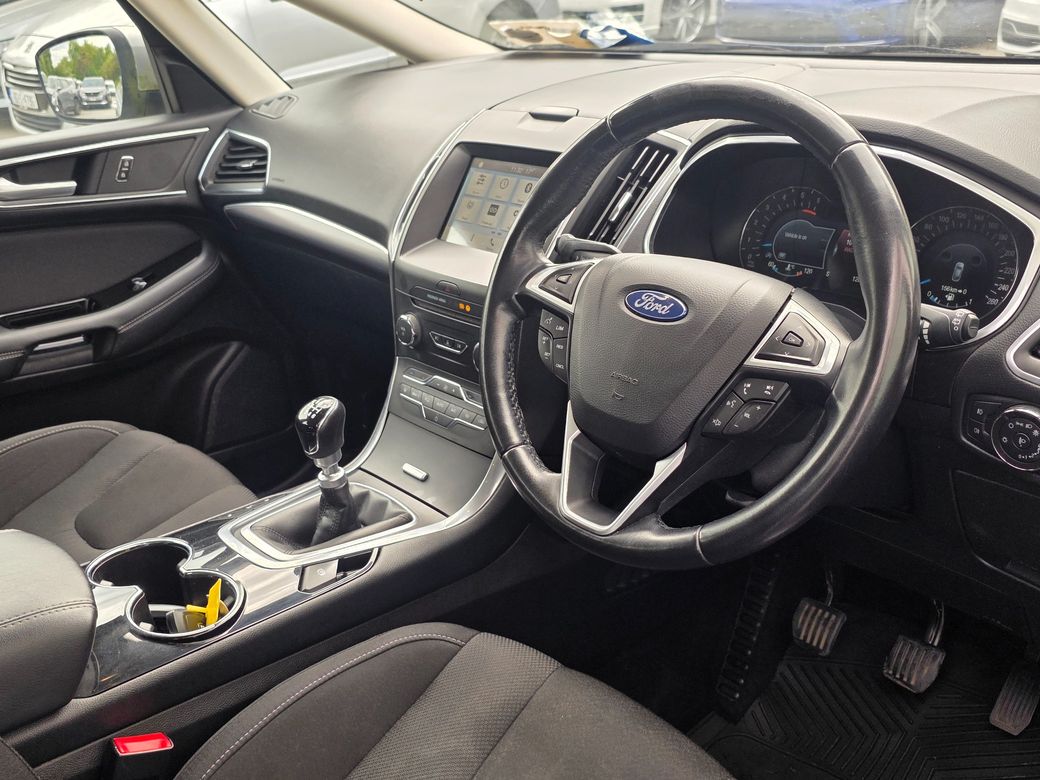 2020 Ford S-Max