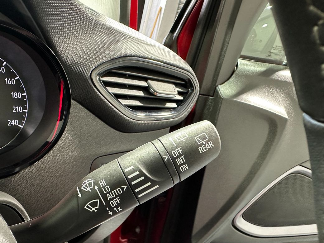 2023 Opel Crossland X