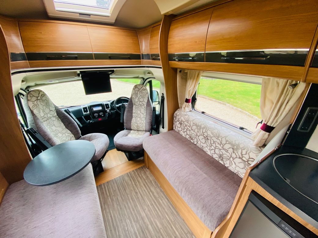 2015 AUTOTRAIL  FRONTIER MOHAWK LOW PROFILE !! C1 REQUIRED !! 