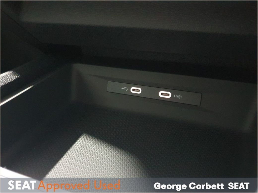 2025 SEAT Leon