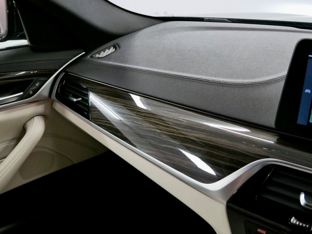 2021 BMW 5 Series