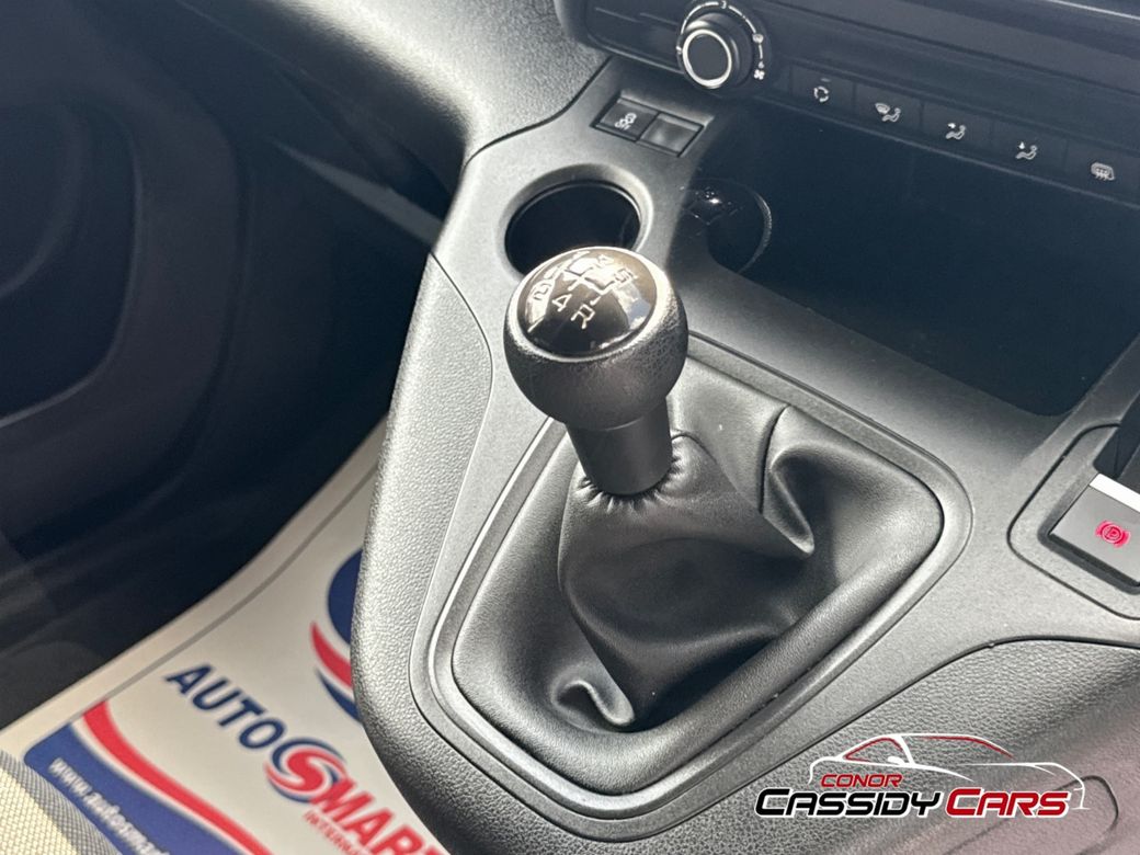 2021 Peugeot Partner