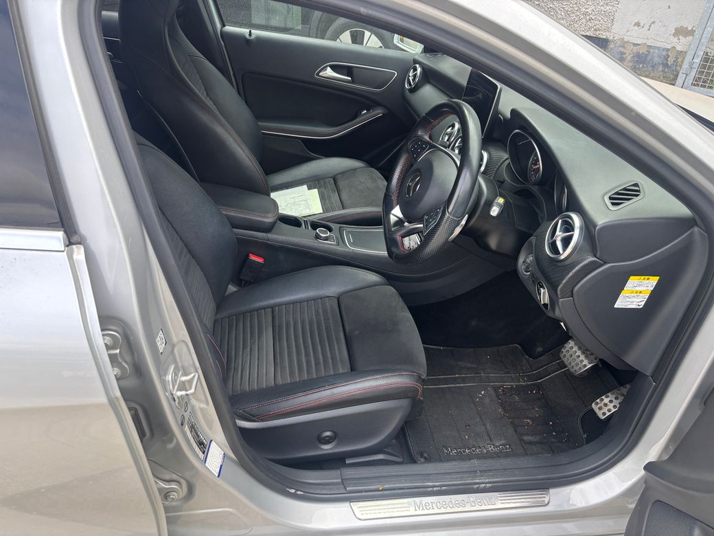2015 Mercedes-Benz A 180