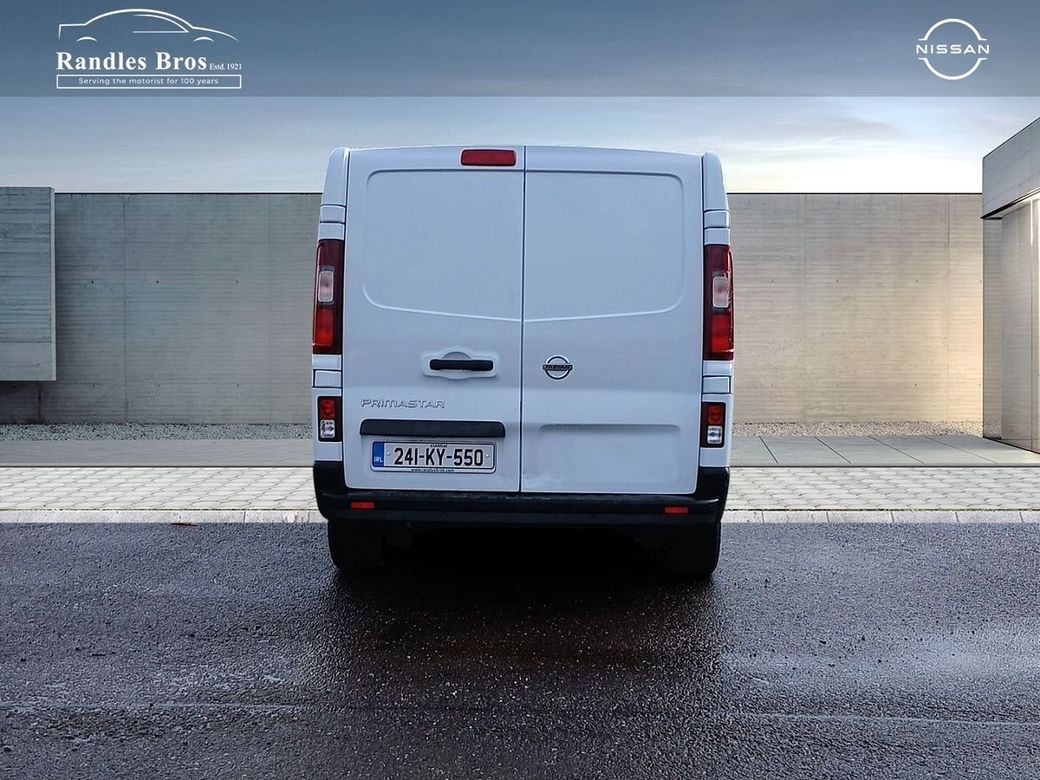 2024 Nissan Primastar