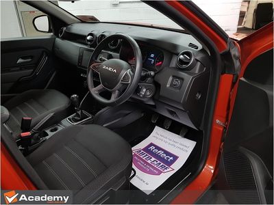 2023 Dacia Duster