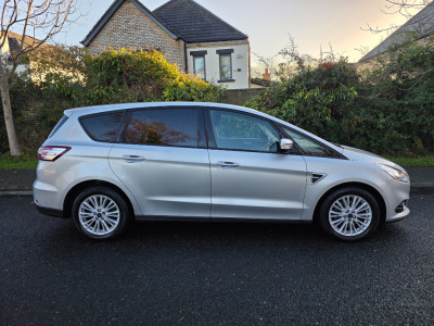 2017 Ford S-Max