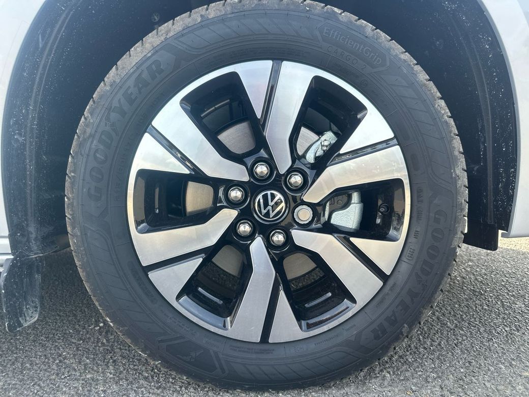 2025 Volkswagen Transporter