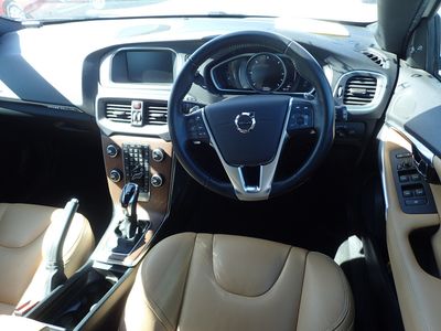 2018 Volvo V40 Cross Country