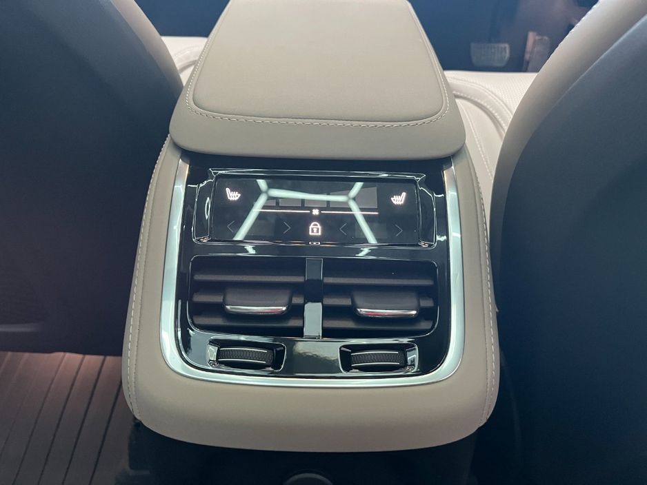 2025 Volvo XC90