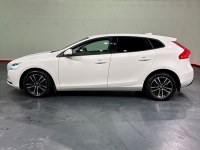 2018 Volvo V40