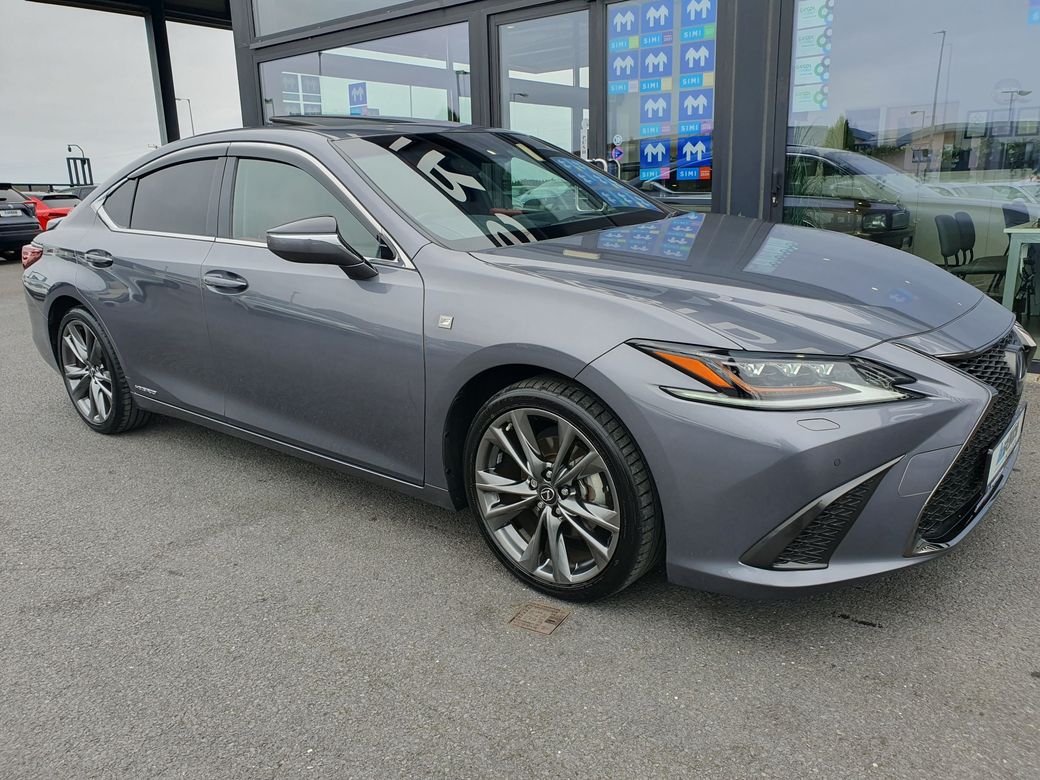 2020 Lexus ES 300h