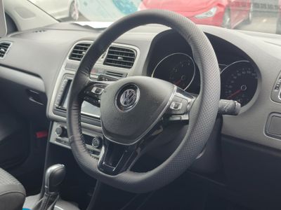 2017 Volkswagen Polo
