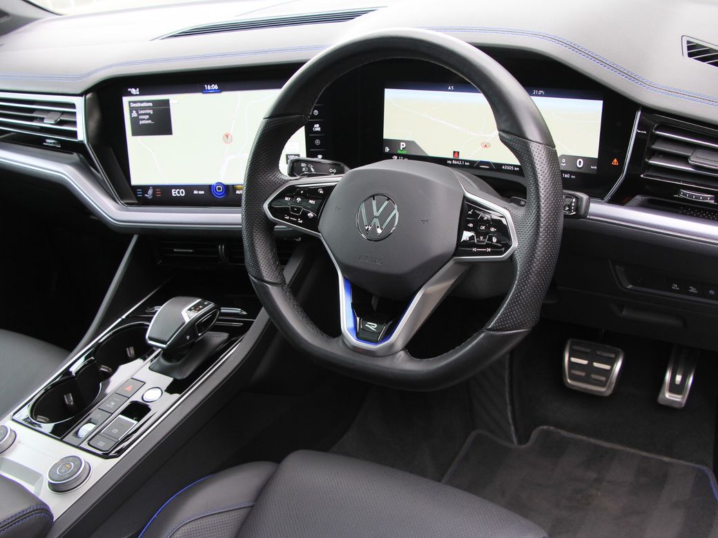 2022 Volkswagen Touareg