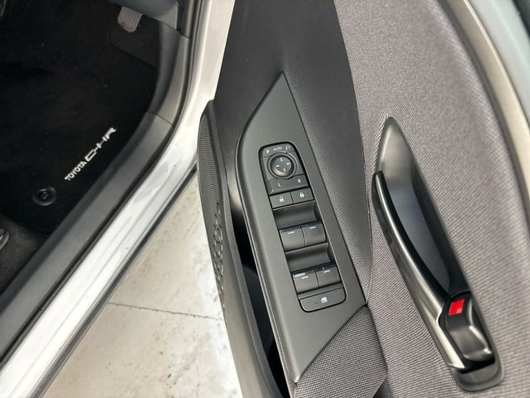 2025 Toyota C-HR