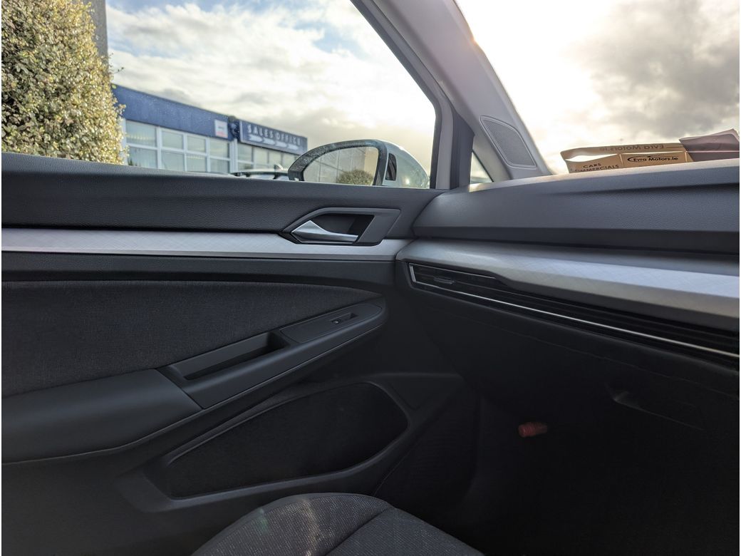 2024 Volkswagen Golf