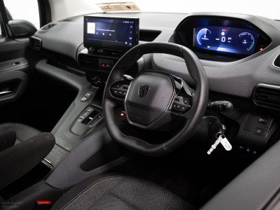 2025 Peugeot Rifter