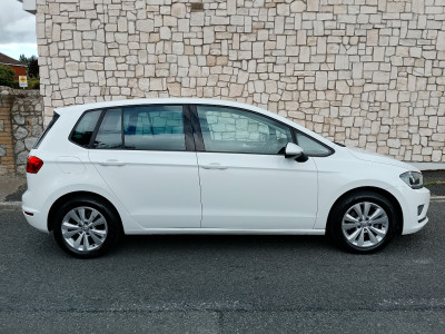 2016 Volkswagen Golf SV