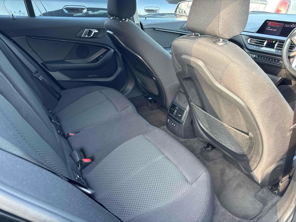 2020 BMW 118