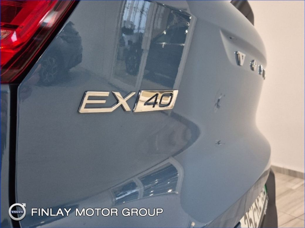 2025 Volvo Ex40