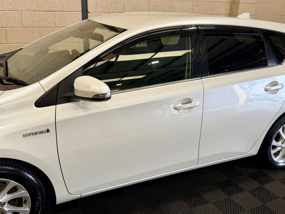 2016 Toyota Auris