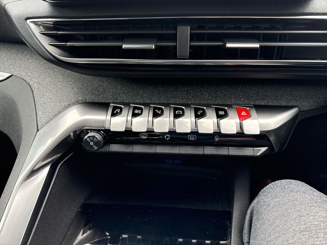 2021 Peugeot 3008