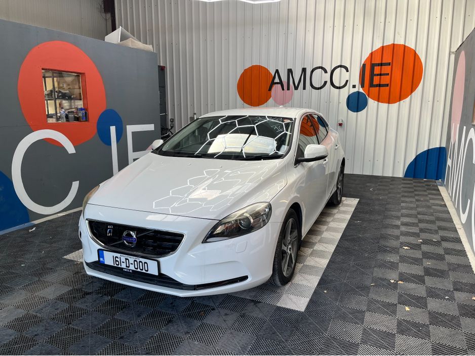 2016 Volvo V40