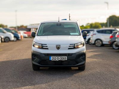 2025 Peugeot Partner