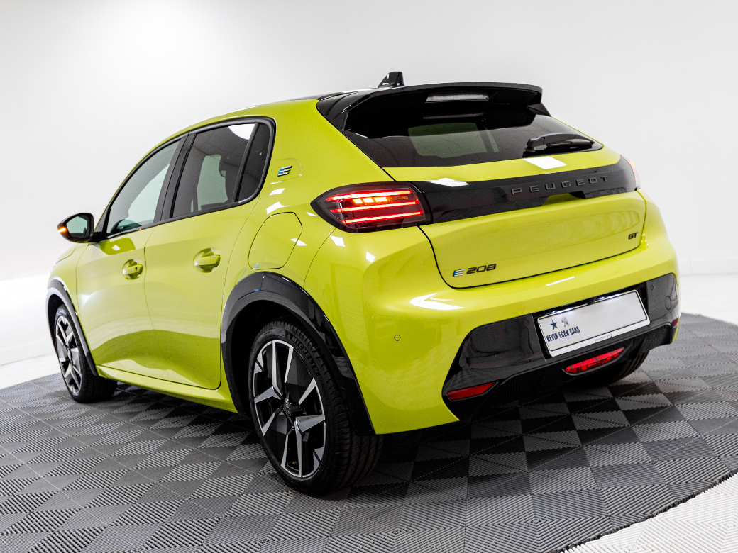 2025 Peugeot 208