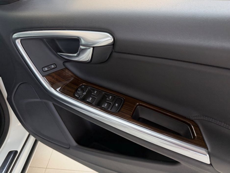 2018 Volvo V60