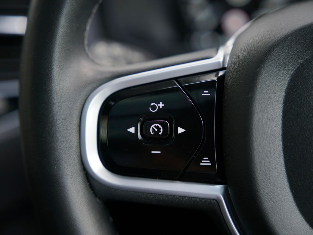 2022 Volvo XC90
