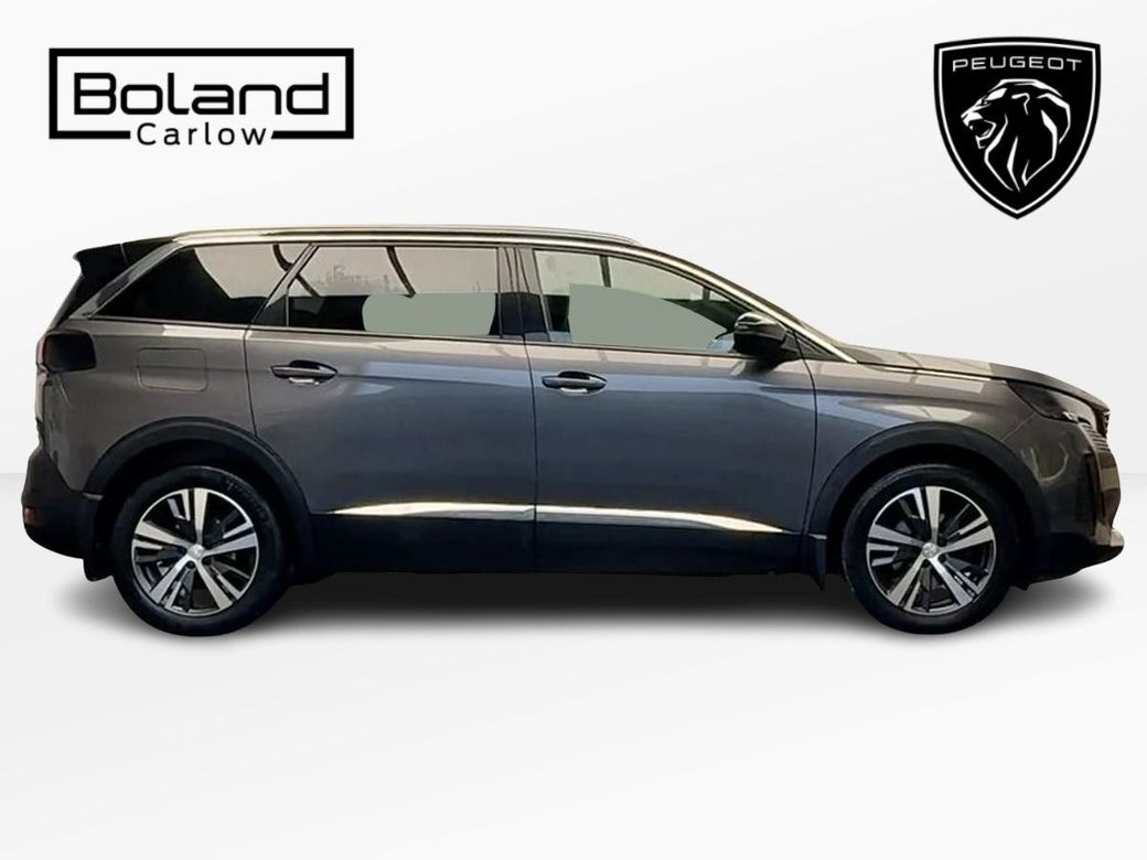 2024 Peugeot 5008