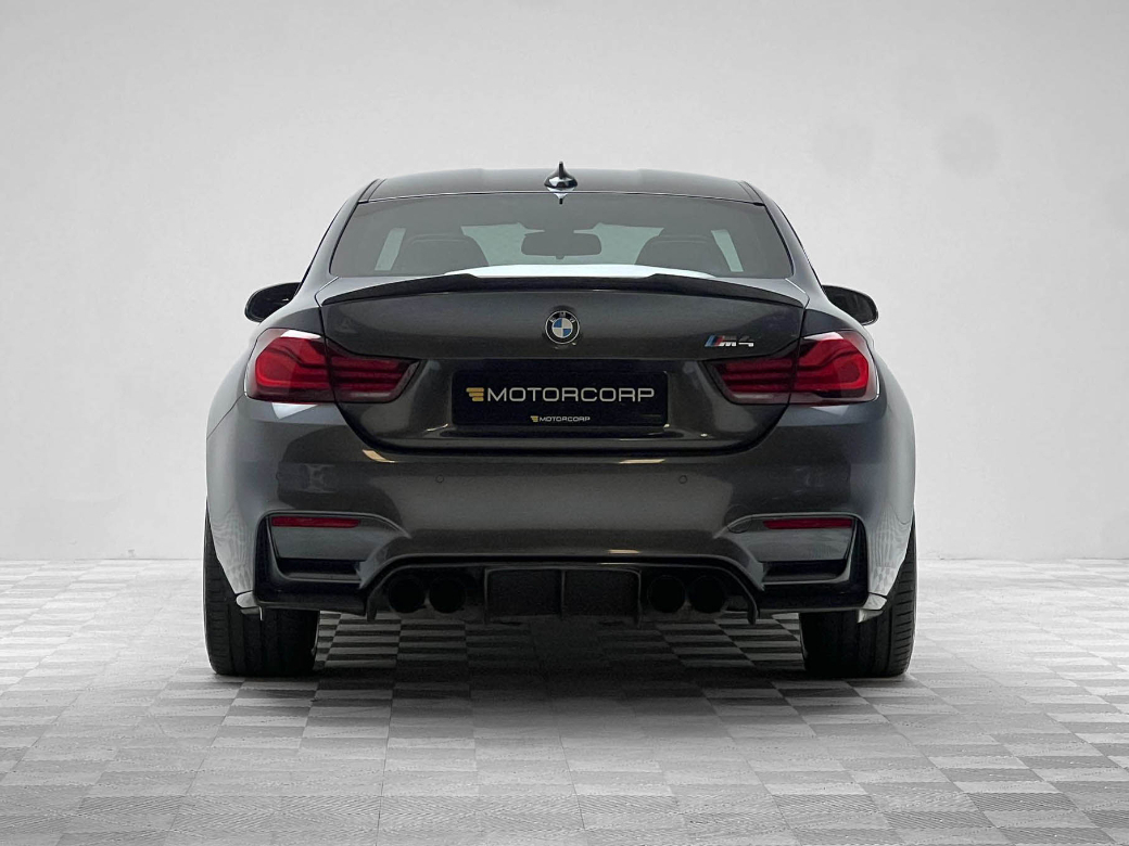 2019 BMW M4