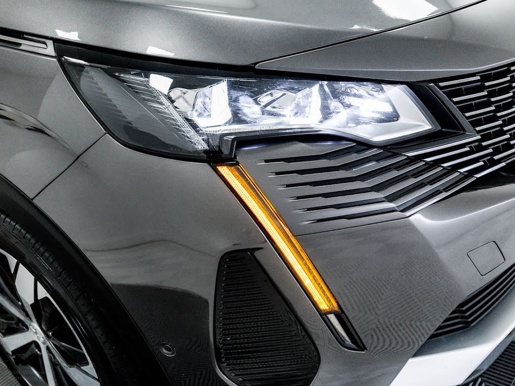 2023 Peugeot 5008