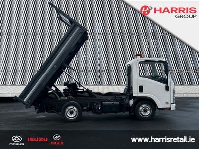 2022 White Isuzu NNR