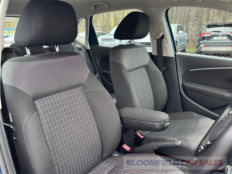 2017 Volkswagen Polo