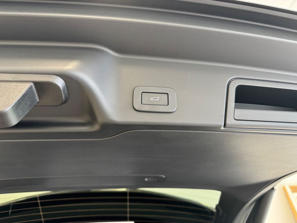 2026 Land Rover Range Rover Evoque