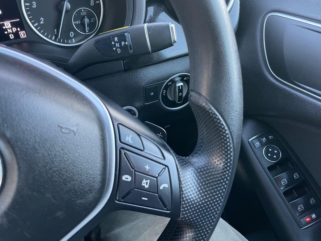 2012 Mercedes-Benz B 180