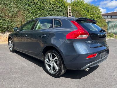 2019 Volvo V40