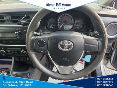 2015 Toyota Auris