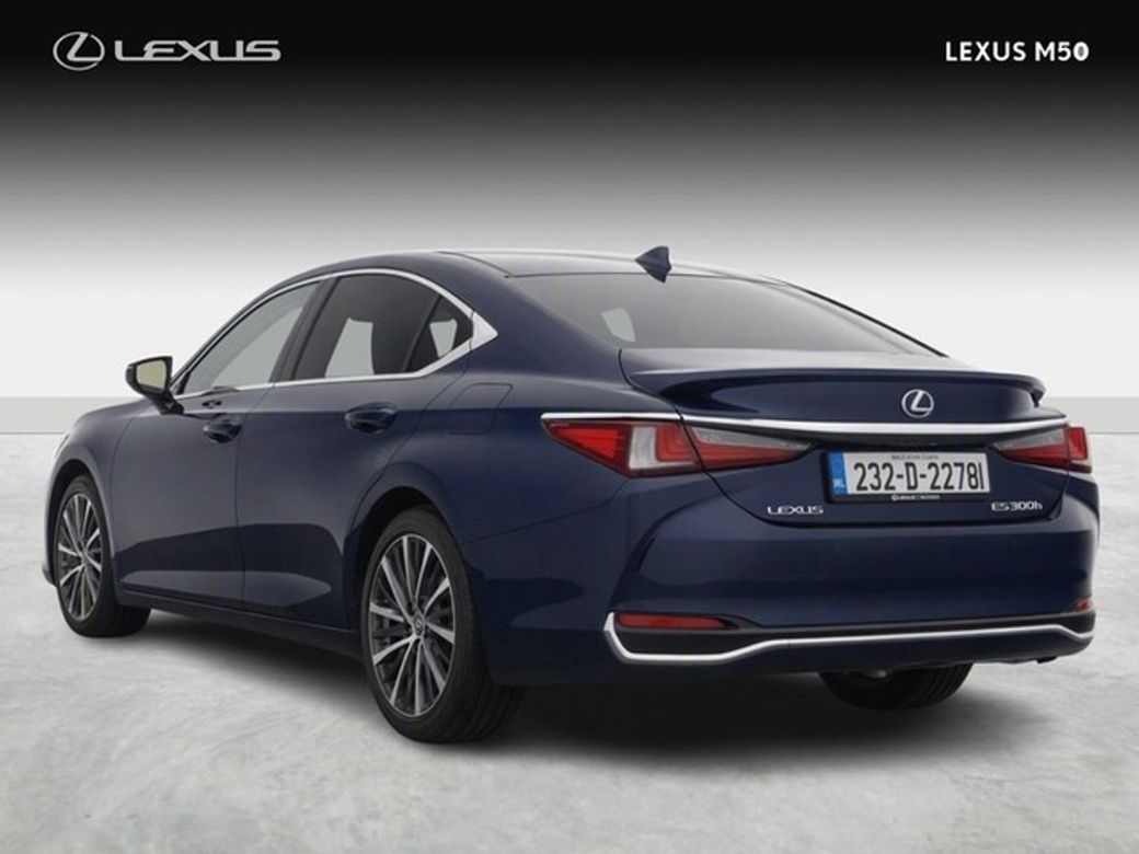 2023 Lexus ES 300h