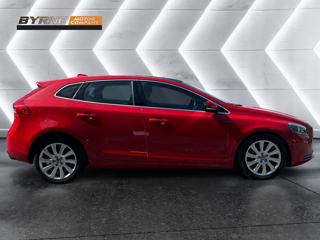 2014 Volvo V40